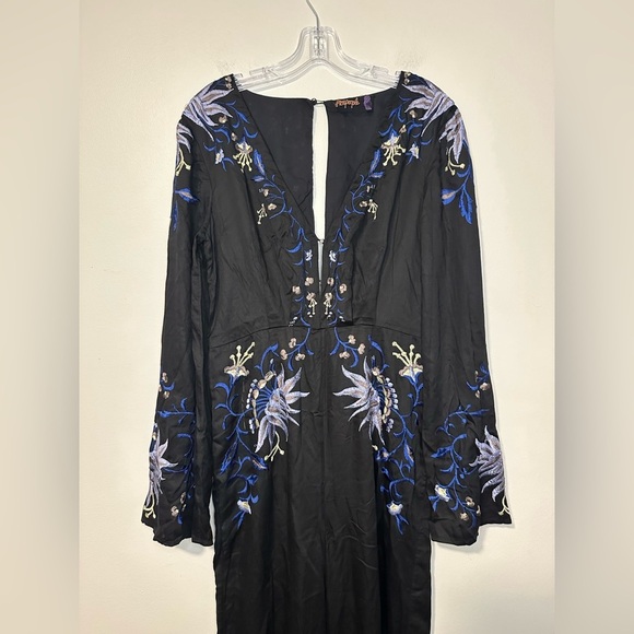 Free People Gypsy Rose Jumpsuit Floral Embroidered Black Size 6 Wide Leg - Picture 4 of 11